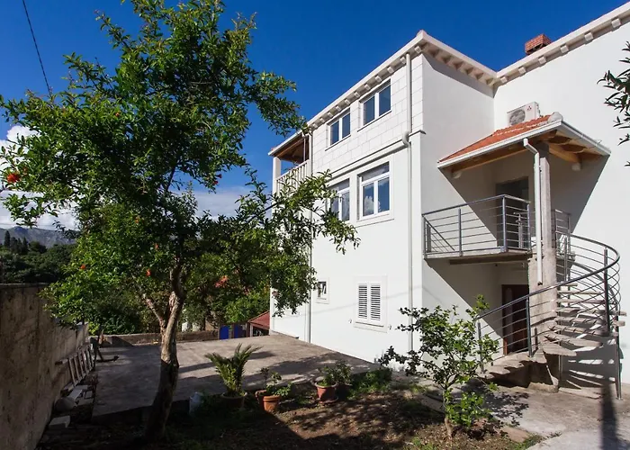 Eleonora Apartamento