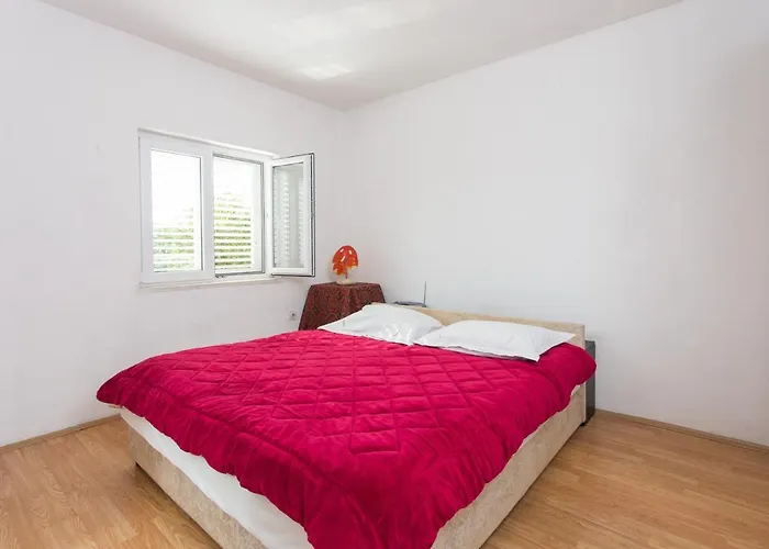 Eleonora Apartamento